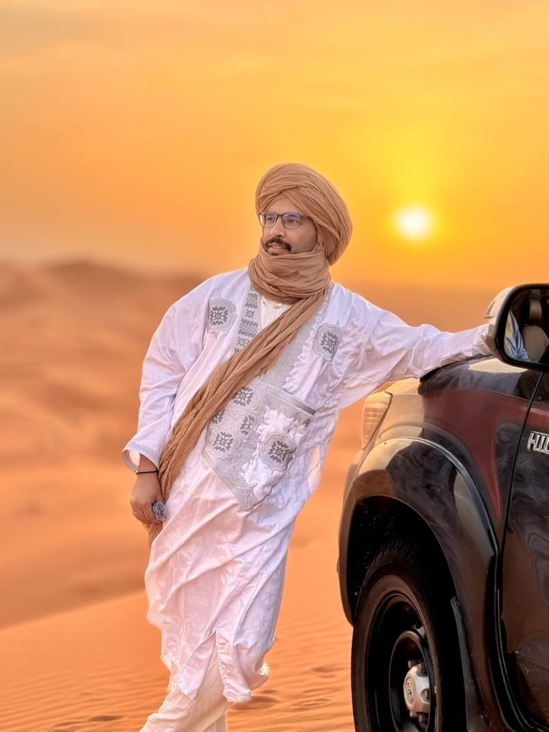 Momid, fundador da Tours ao Marrocos, no deserto do Saara